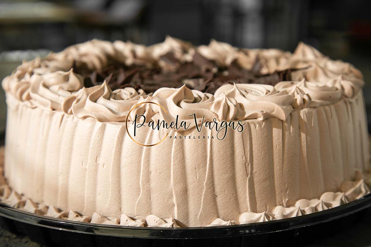 Tarta tres leches de chocolate